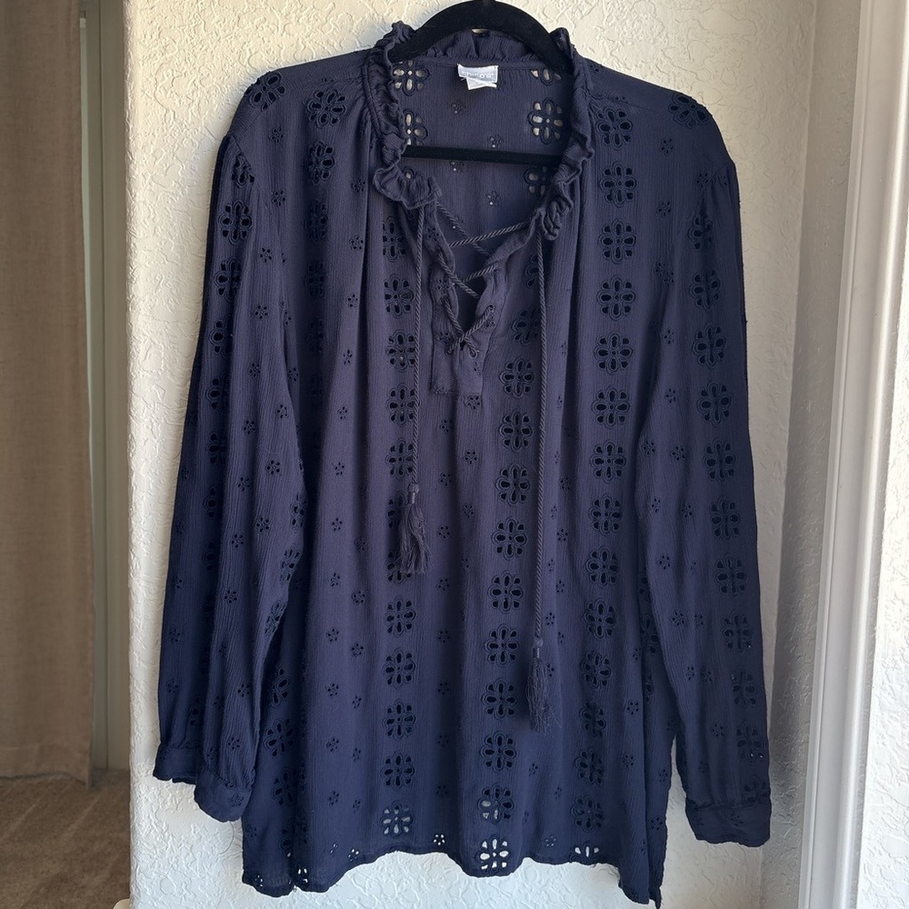 Chico's Eyelet Embroidered Women 4/XL Blouse Navy Blue Lace Up Tassel Ruffle Top